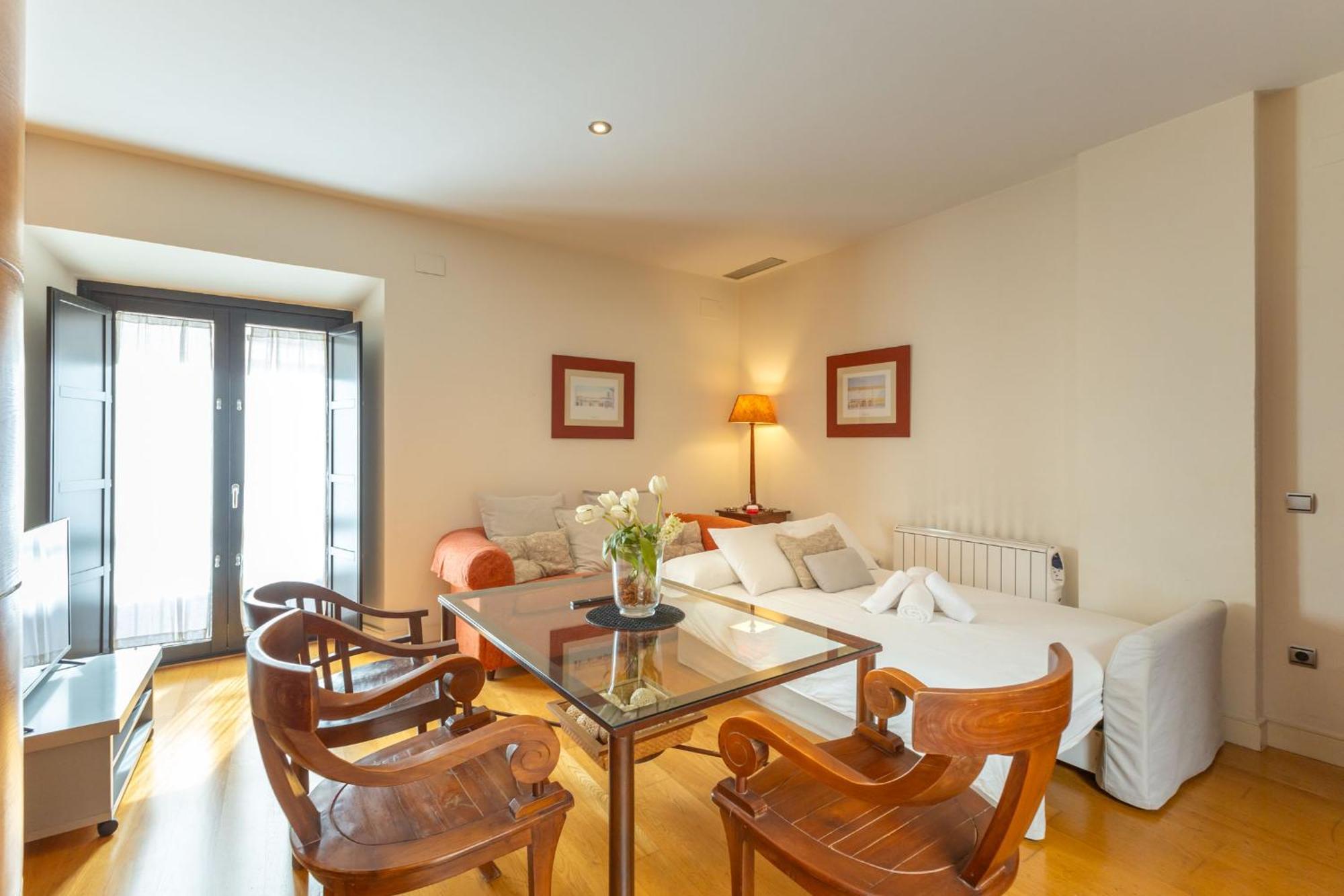 La Maestranza Charming One Or Two Bedrooms Apartments By Ocityzen Seville Exterior photo