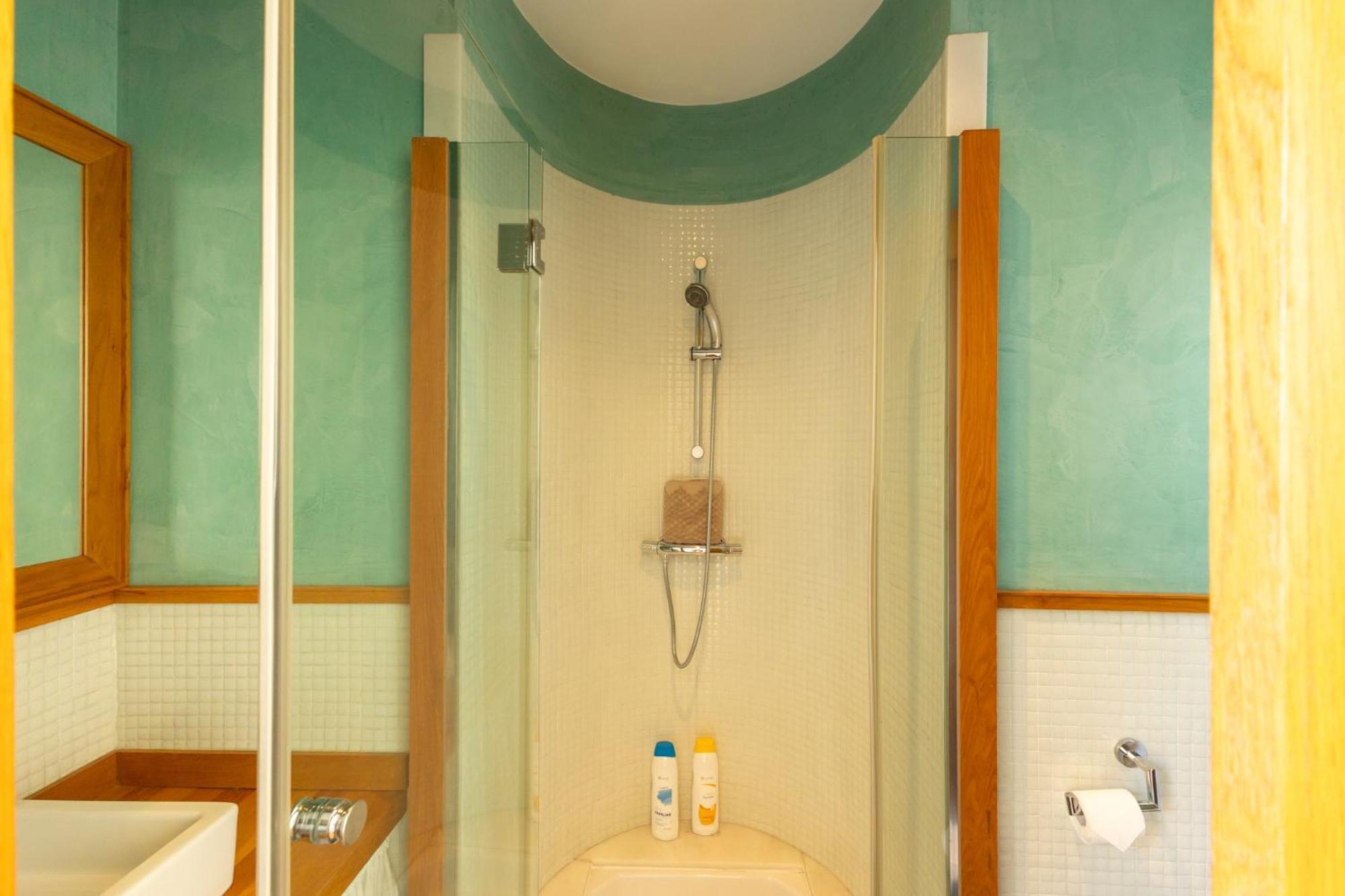 La Maestranza Charming One Or Two Bedrooms Apartments By Ocityzen Seville Exterior photo