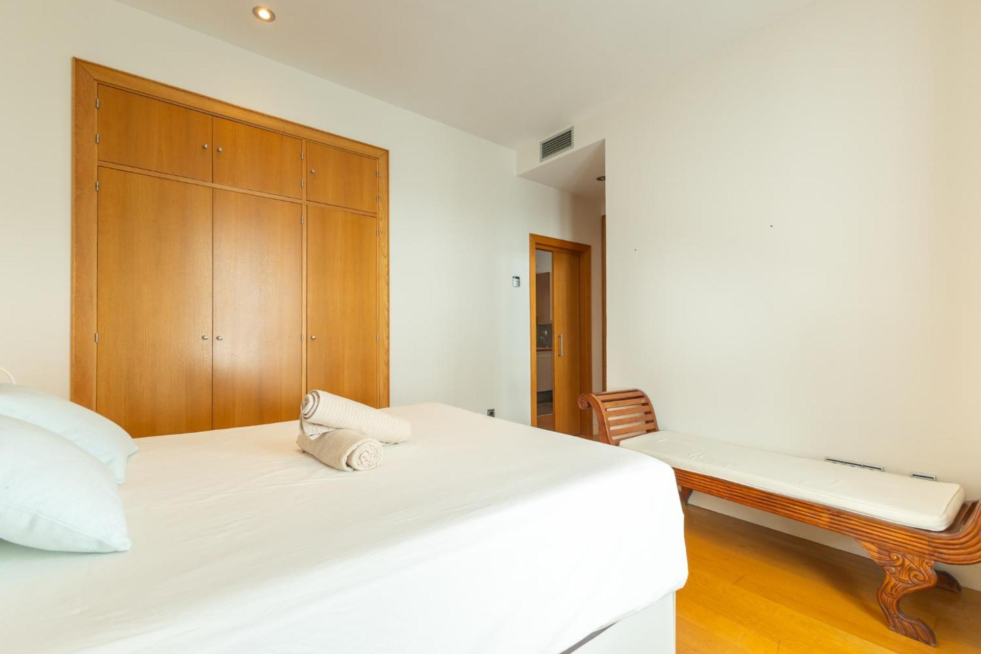 La Maestranza Charming One Or Two Bedrooms Apartments By Ocityzen Seville Exterior photo